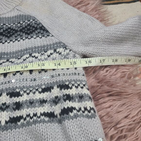 Old Navy Grey Fair Isle Sequin Sweater Women's Small - Picture 6 of 7